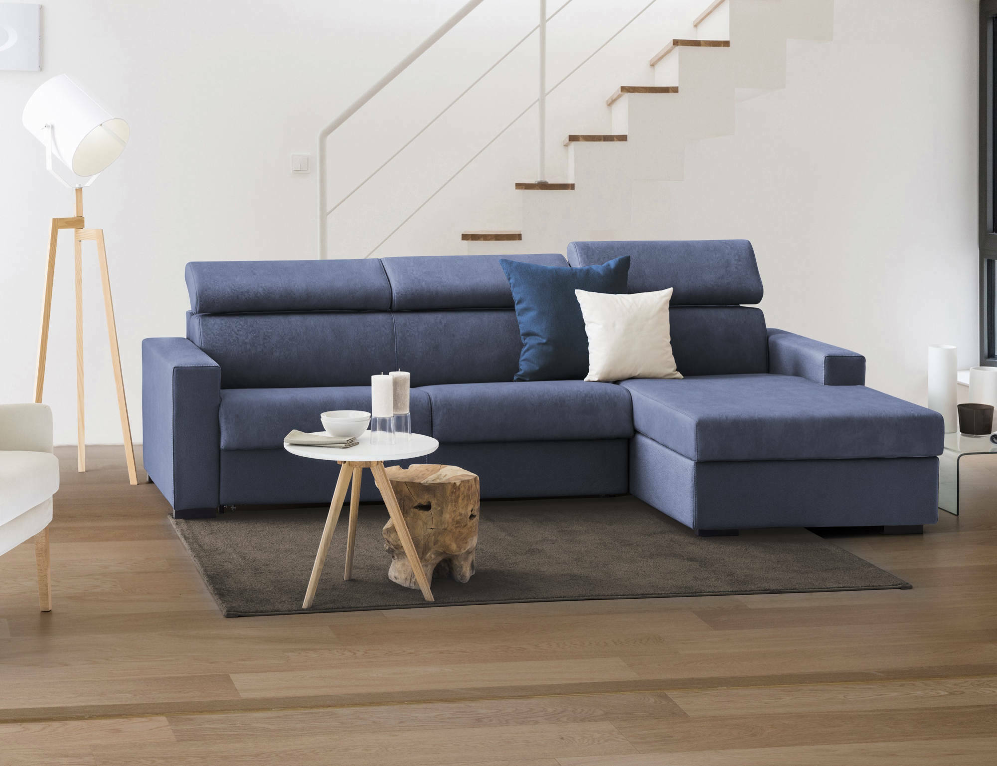 Divano fisso Ameno, Divano ad angolo, Made in Italy, SofÃ  Soggiorno con chaise longue, in tessuto imbottito - Penisola contenitore Destra, con Braccioli standard, cm 280x95h85, Blu