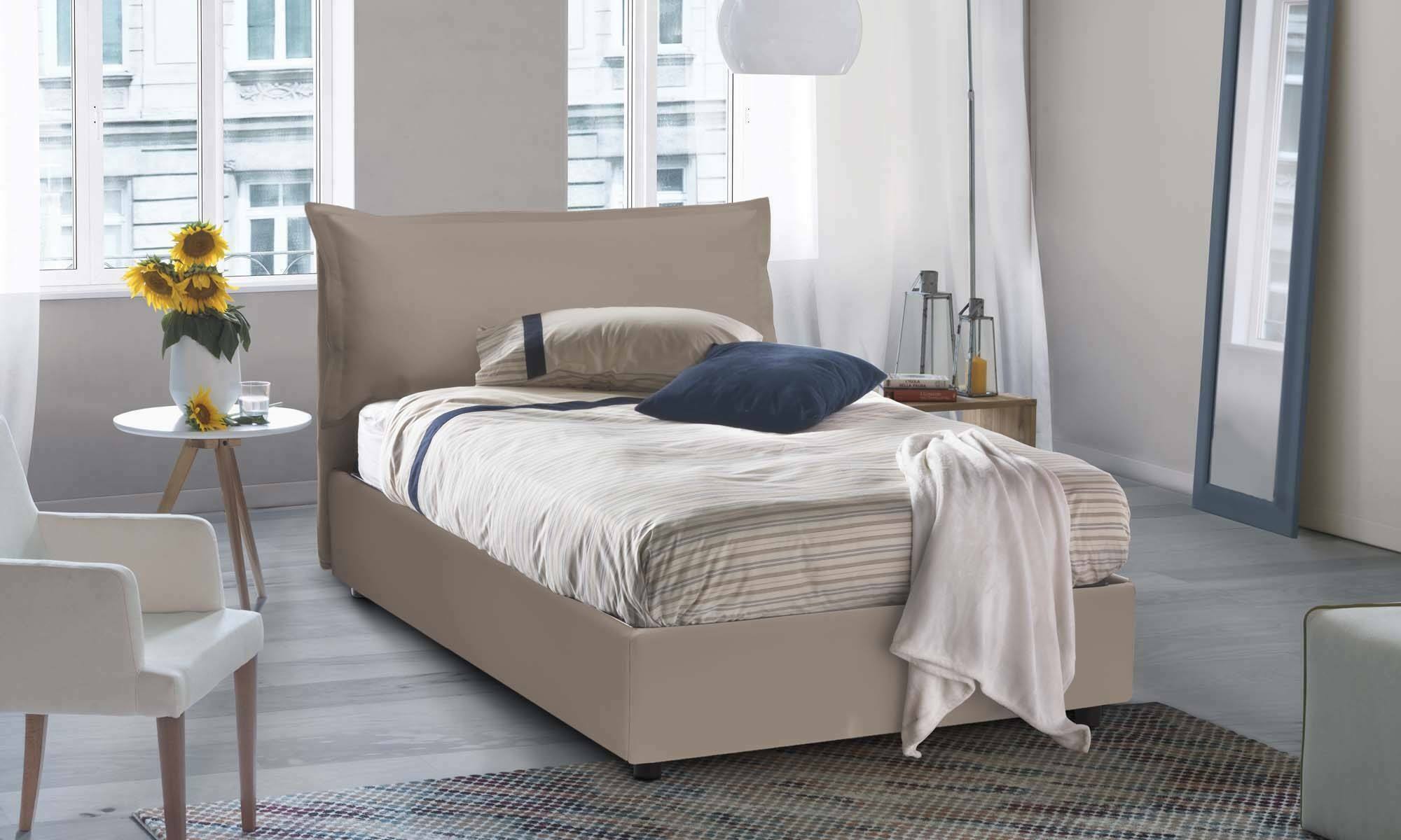 Letto piazza e mezza Aconito, Letto contenitore con rivestimento in ecopelle, Made in Italy, Apertura frontale, con materasso cm 120x200 incluso, Tortora