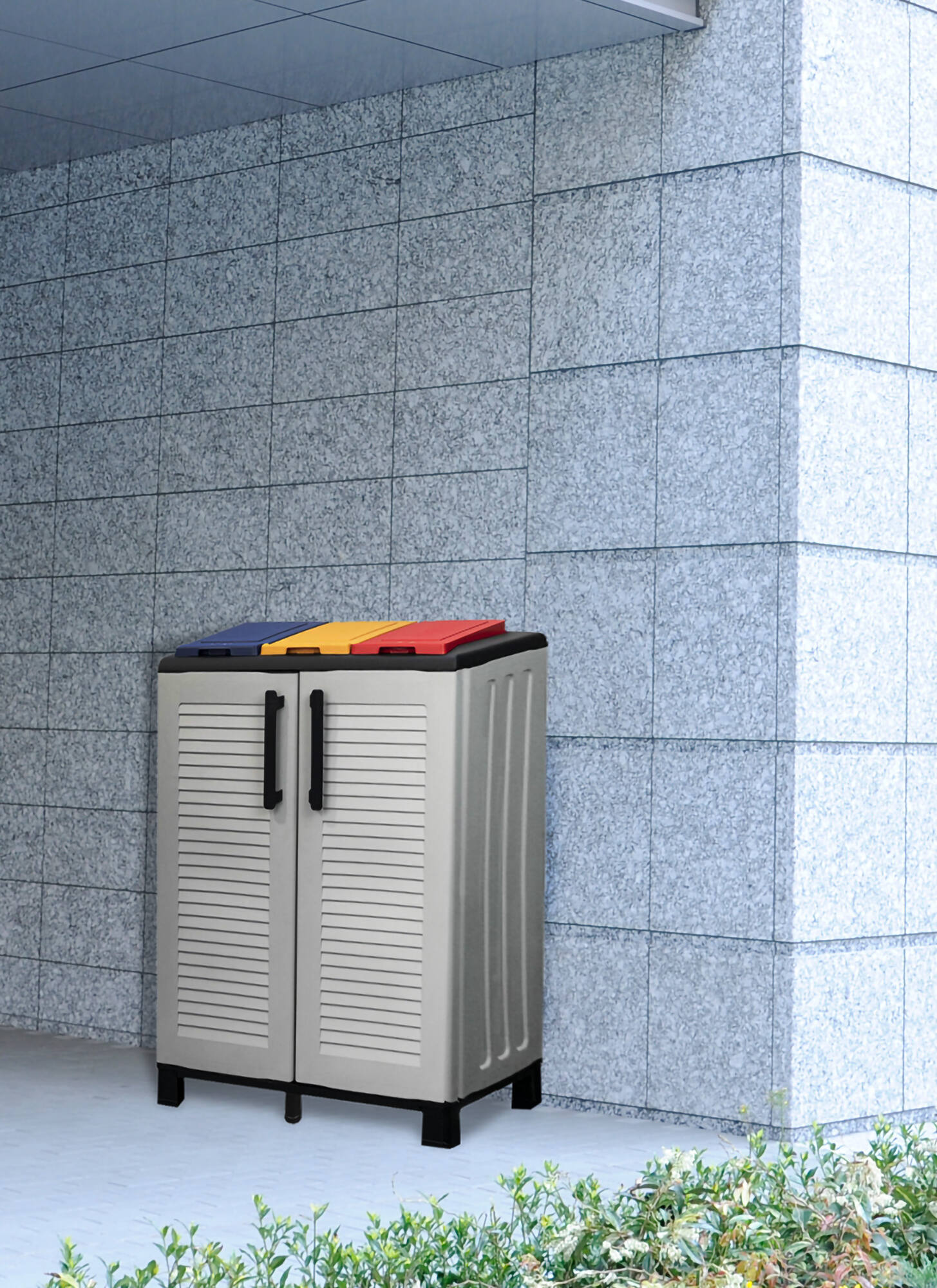 Image of Armadio portarifiuti da esterno o Tremolite, Mobile porta 3 sacchi a 2 ante, 100% Made in Italy, cm 68x37h90, colore Grigio chiaro e coperchi colorati