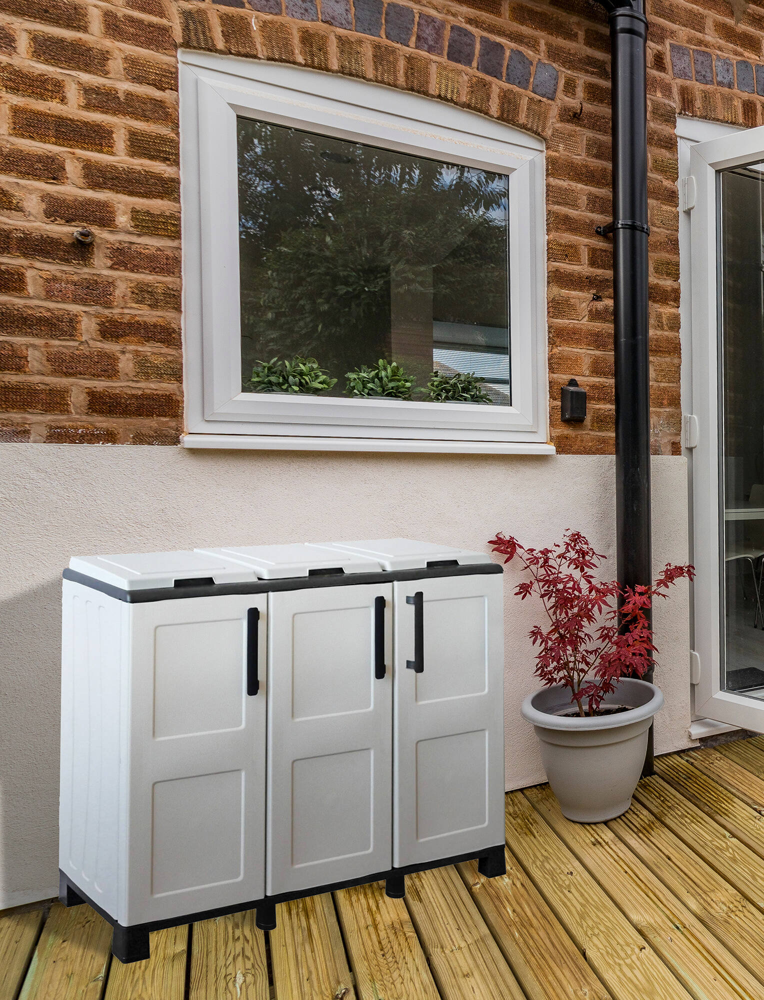 Image of Armadio portarifiuti da esterno o Anthea, Mobile porta 3 sacchi a 3 ante, 100% Made in Italy, cm 102x37h90, colore Grigio chiaro