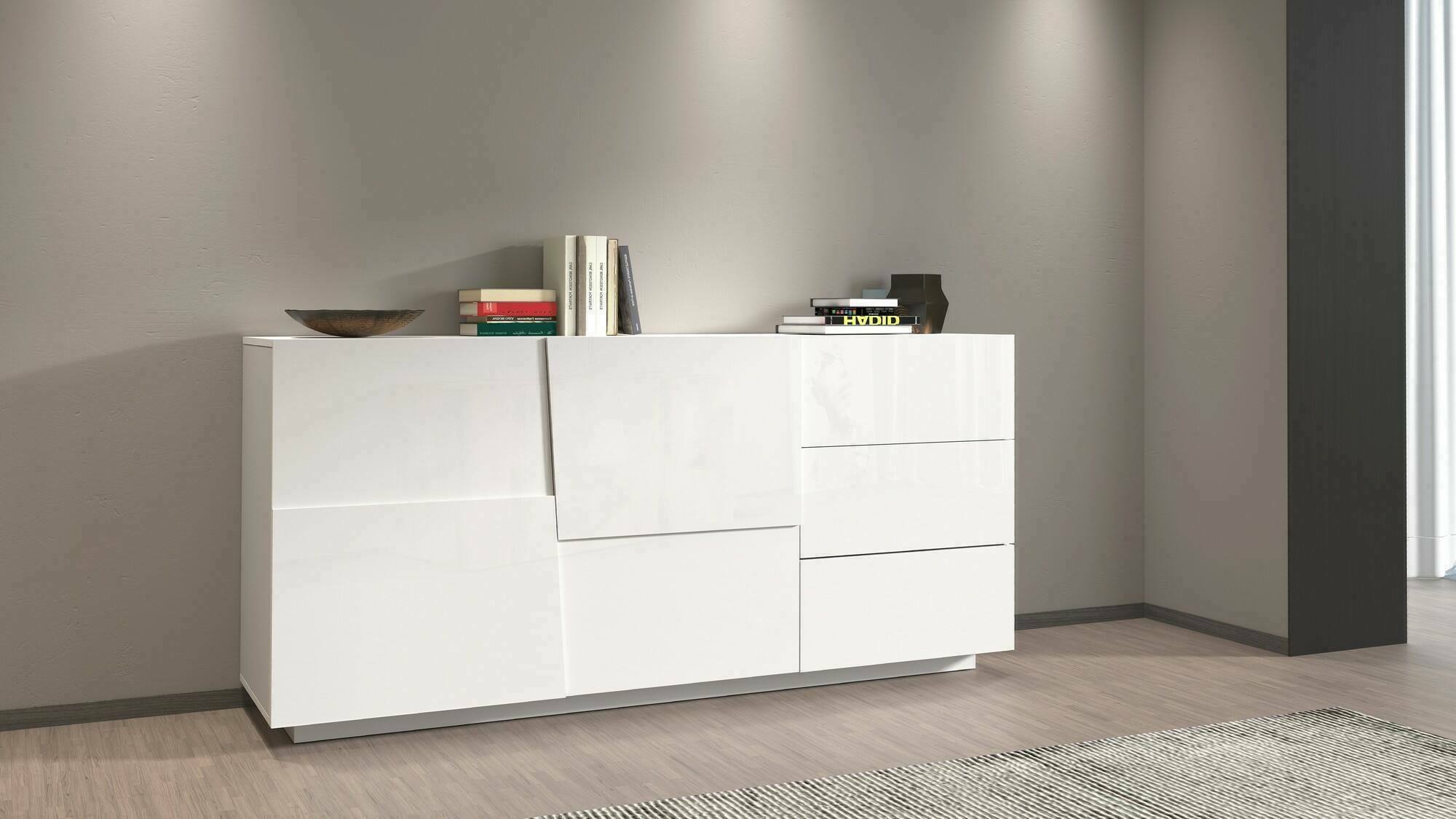 Credenza Avelignese, Buffet da soggiorno, Madia da salotto con 2 ante e 3 cassetti, 180x44h86 cm, Bianco lucido