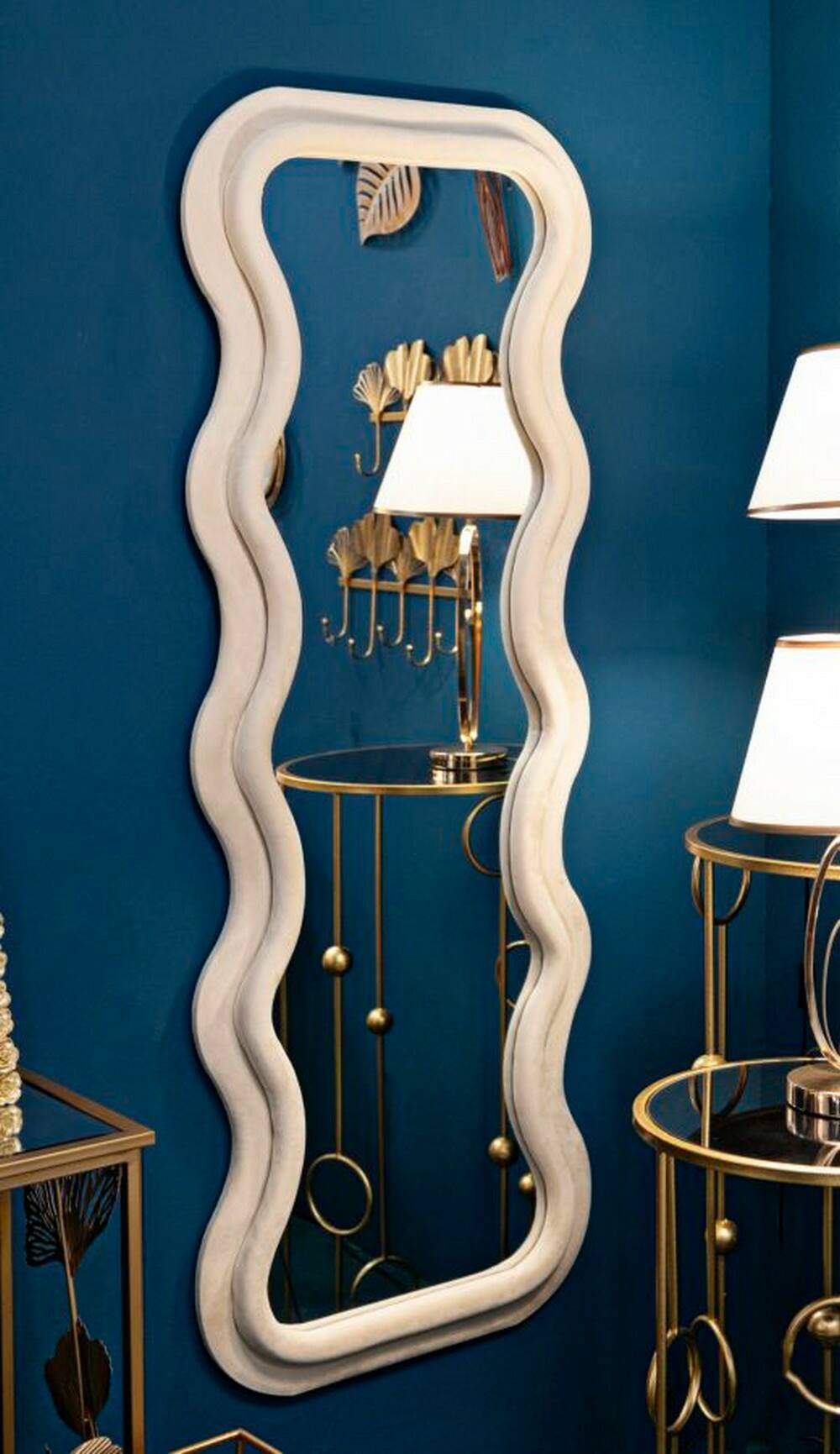 Specchio Allen, Specchiera, Articolo d'arredo a muro, Decorazione con specchio, 60x6 h160 cm, Crema