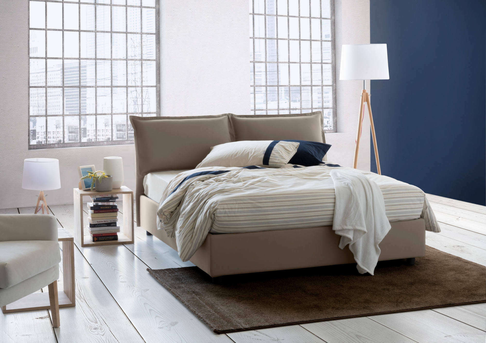 Letto matrimoniale Amy, Letto contenitore con rivestimento in tessuto, Made in Italy, Apertura frontale, con materasso cm 160x200 incluso, Tortora
